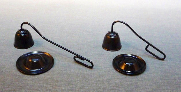 画像: ロウソク火消し【真鍮製】台付き